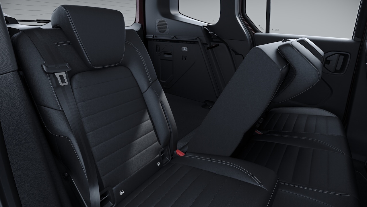 Achterbank FOLD and LOAD, neerklapbaar in de verhouding 1/3:2/3 | T-Klasse | Mercedes-Benz Vans De neerklapbare achterbank zorgt voor flexibiliteit in het interieur – met drie zitplaatsen of extra ruimte voor bagage.
