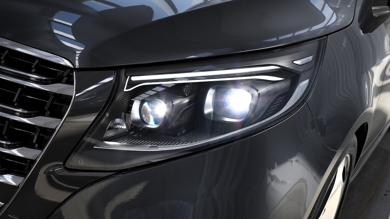 MULTIBEAM LED-koplampen met grootlichtassistent PLUS | V-Klasse | Mercedes-Benz Vans Licht en zicht van hoog niveau. De intelligente koplampen passen zich aan de situatie aan en verlichten het wegdek op effectieve wijze.