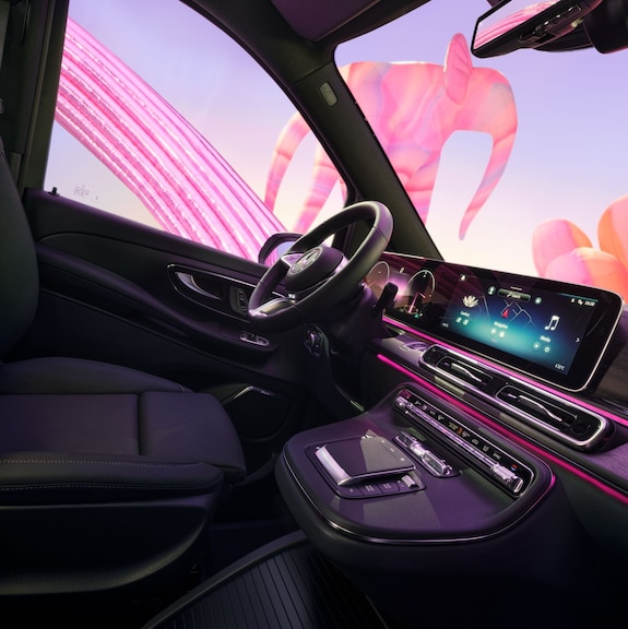 Connectiviteit | V-Klasse | Mercedes-Benz Vans De afbeelding toont de intuïtieve touchbediening van het mediadisplay aan boord van Mercedes-Benz modellen.
