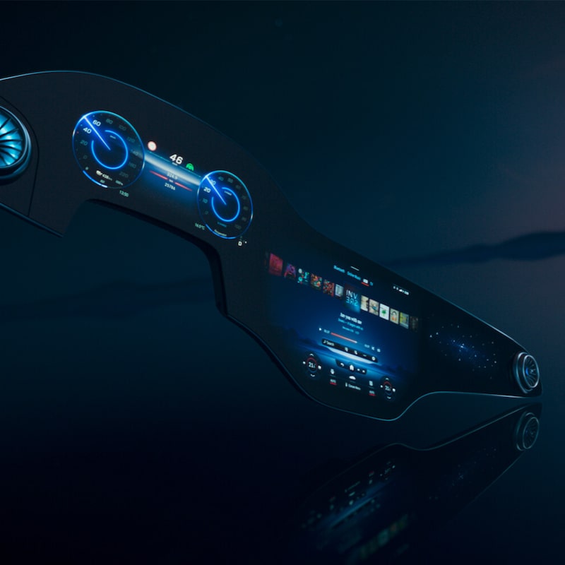 MBUX display floating freely in an imaginary space.