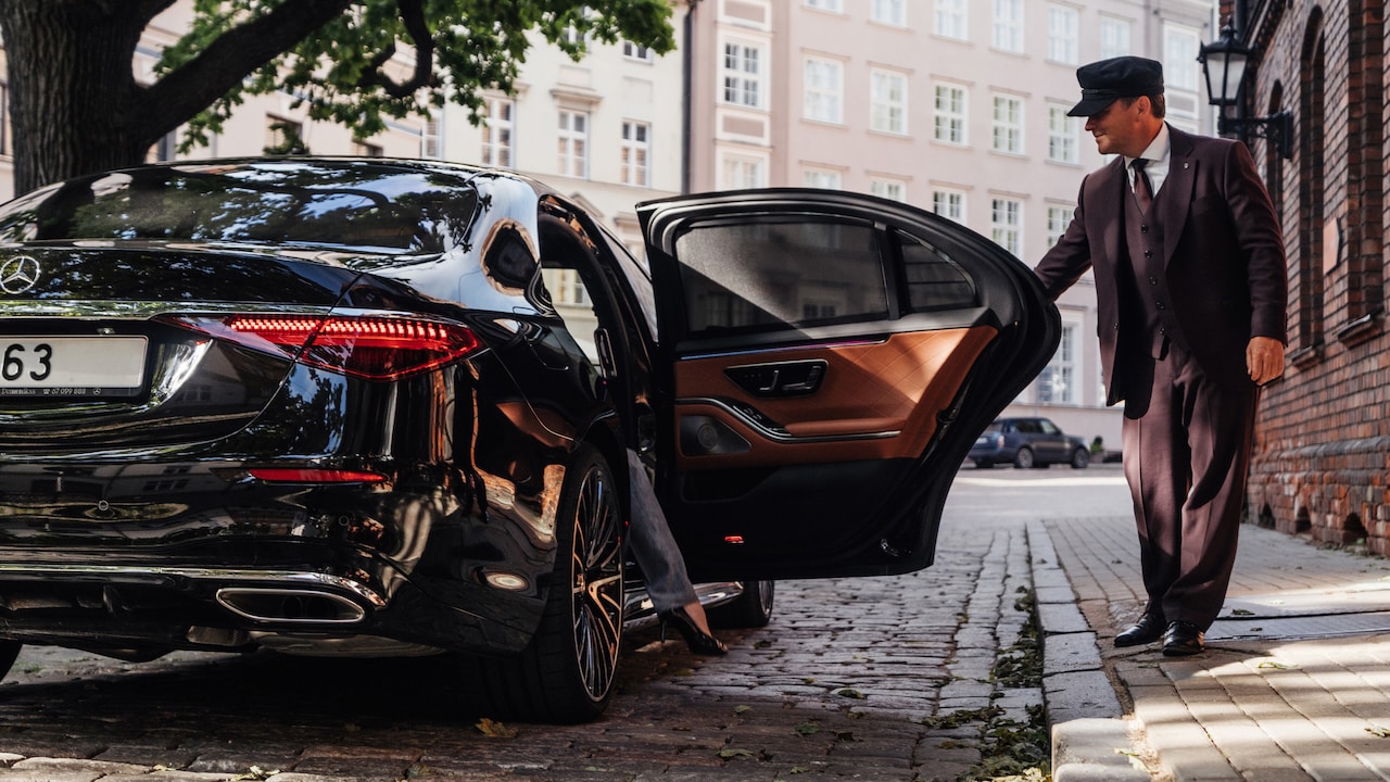 Chauffeur training program for your chauffeurs to help them understand, care for and make the most out of your Mercedes-Benz.