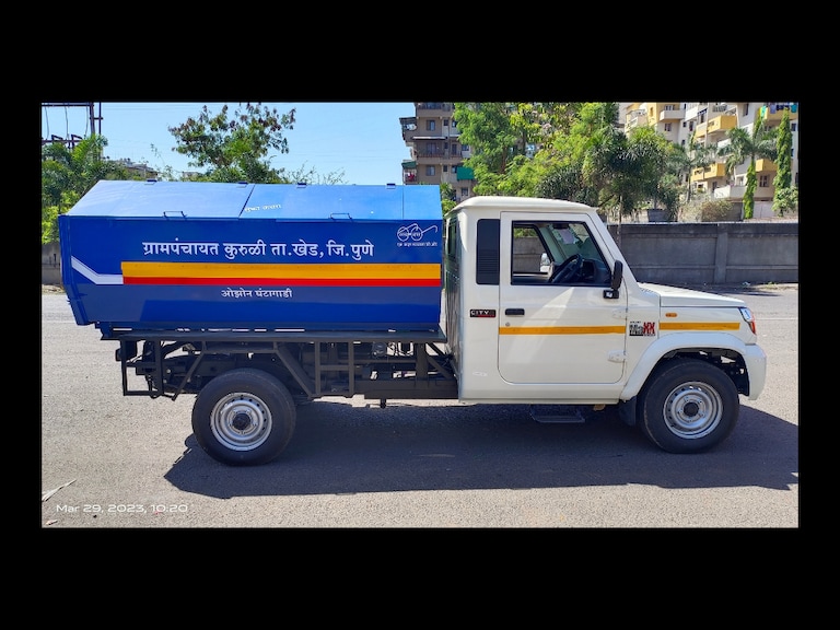 Garbage Truck at Kuruli Garbage Truck at Kuruli